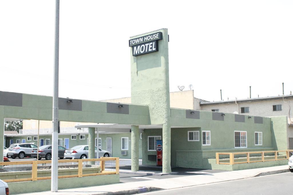 Town House Motel Lynwood Buitenkant foto