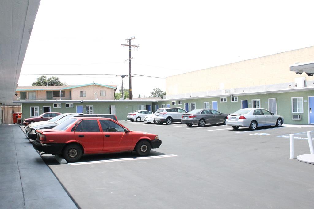 Town House Motel Lynwood Buitenkant foto