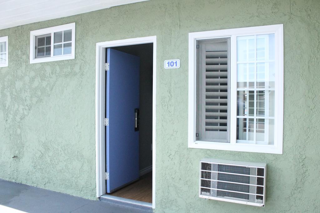Town House Motel Lynwood Buitenkant foto
