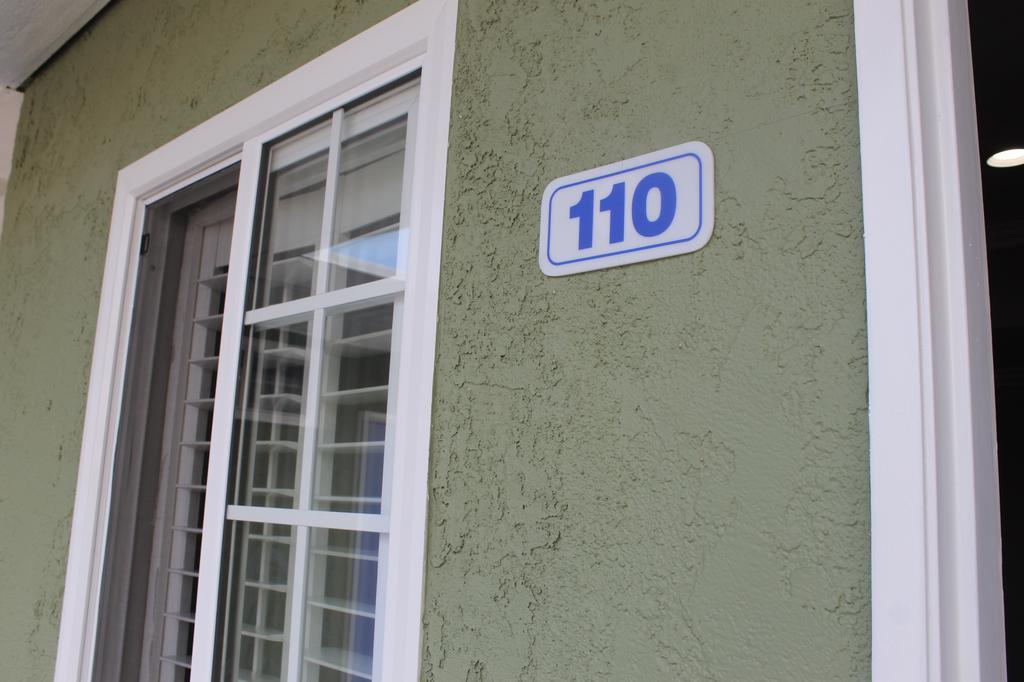 Town House Motel Lynwood Buitenkant foto