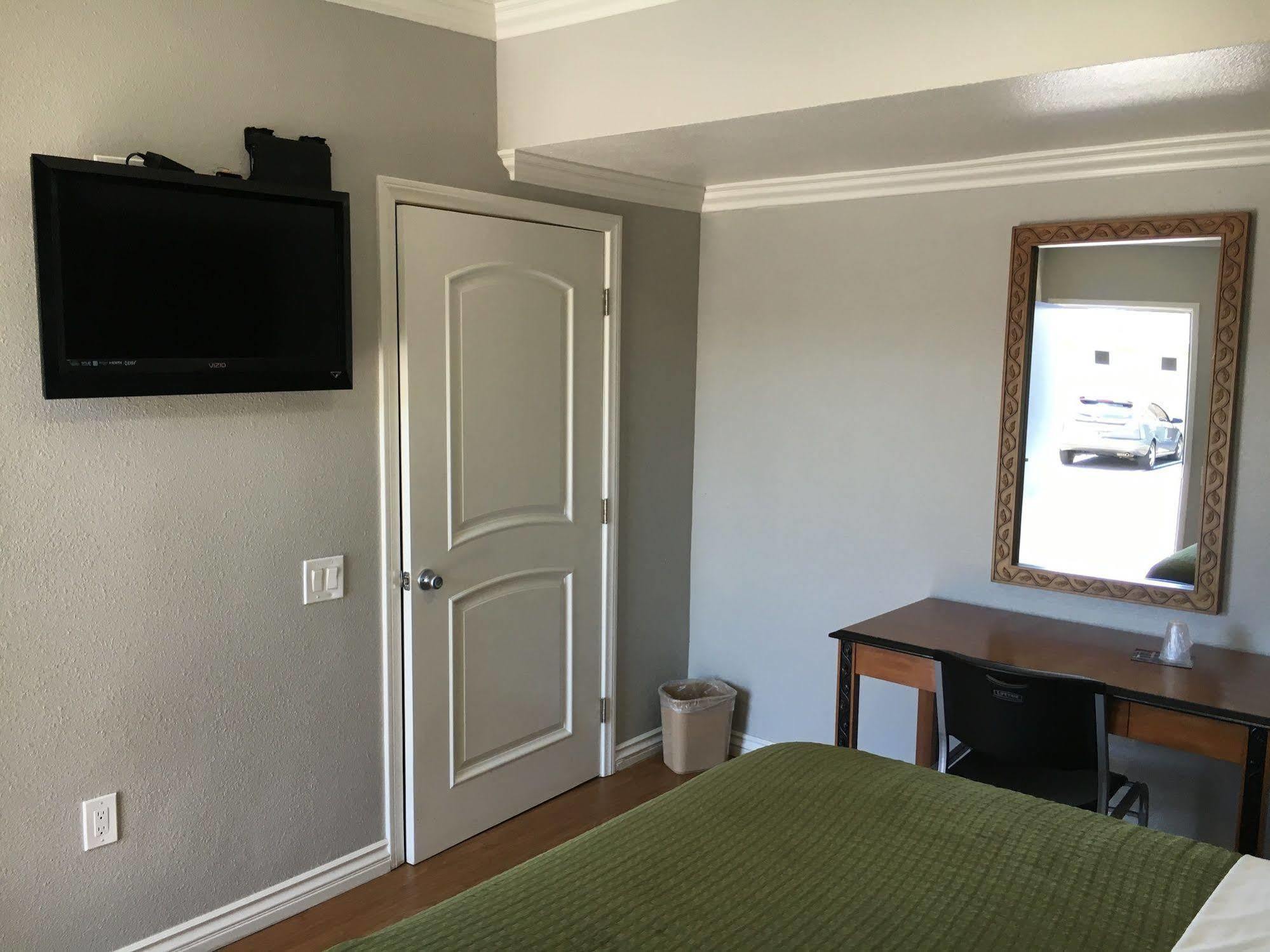 Town House Motel Lynwood Buitenkant foto