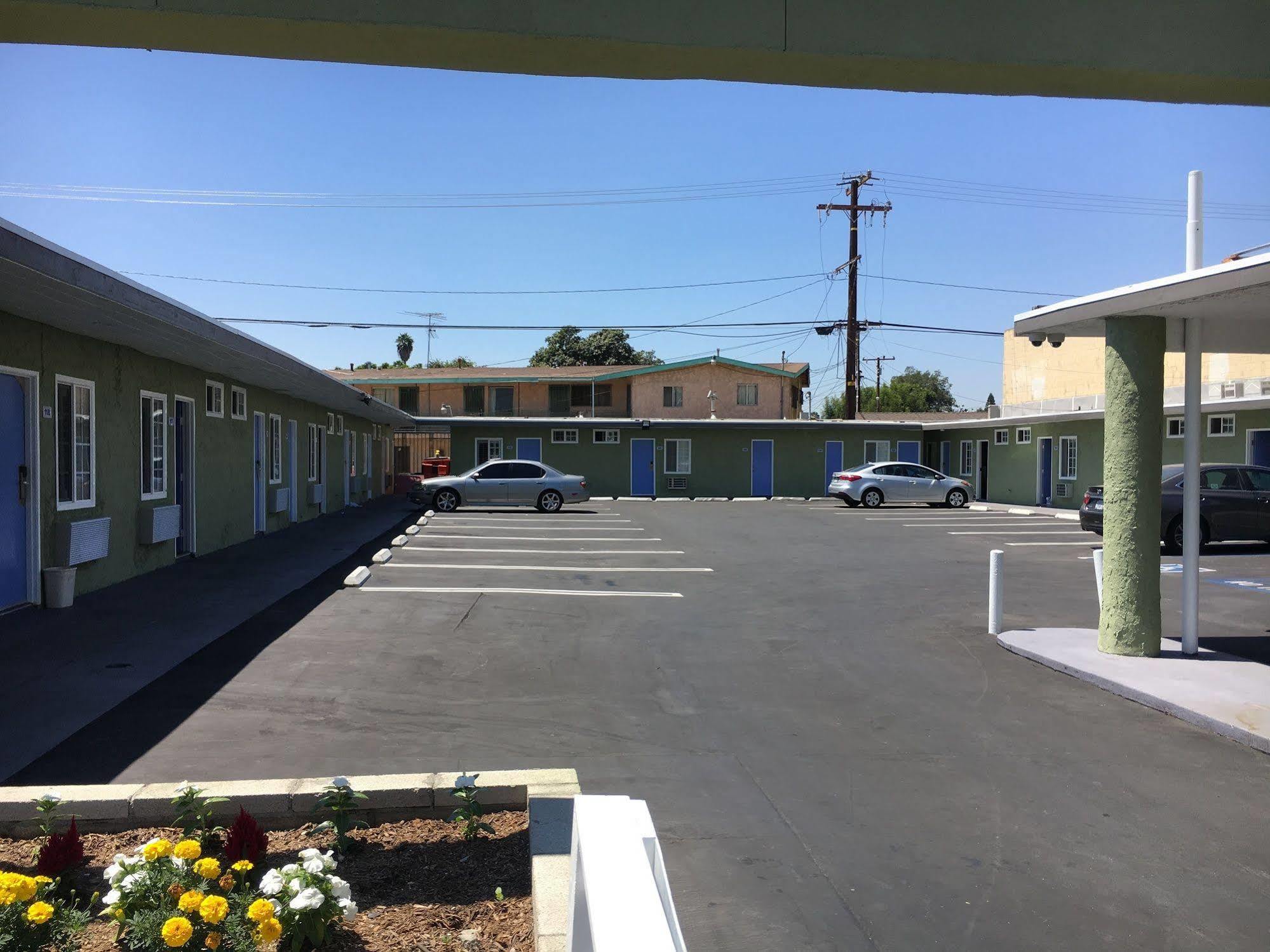 Town House Motel Lynwood Buitenkant foto